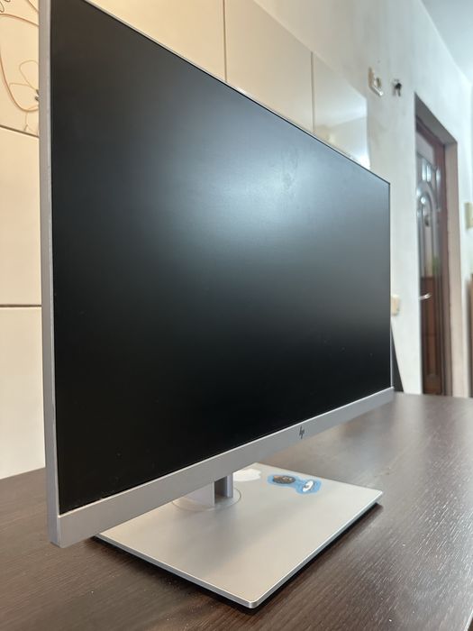 Monitor hp e233