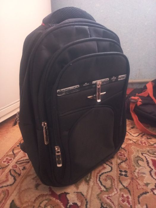 Школьный рюкзак продам