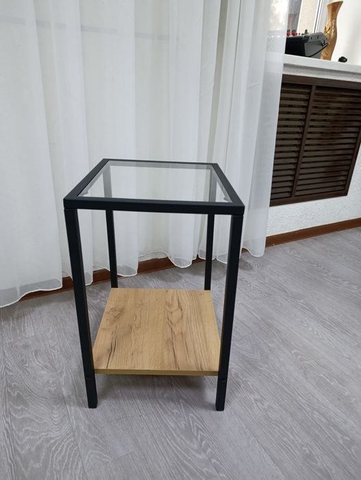 Столик в стиле гранж