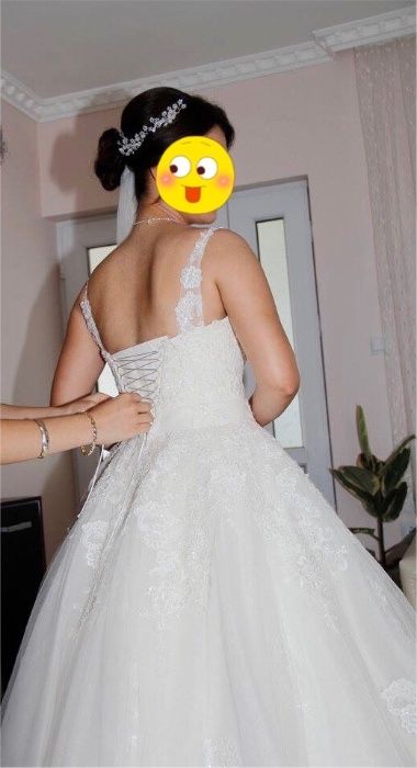 Булчинска рокля.