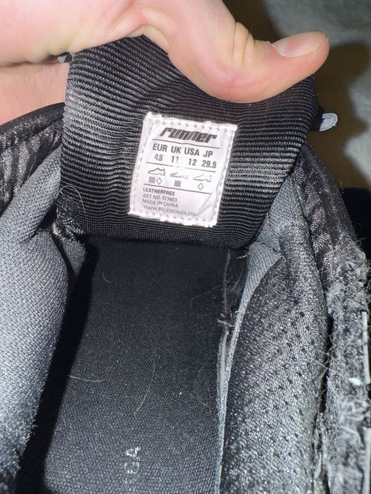 Balenciaga runner grafitti