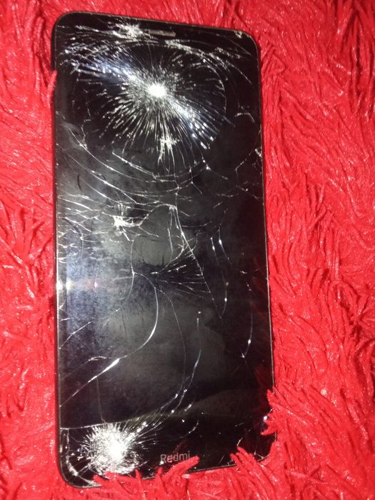 Redmi 7a разбитый