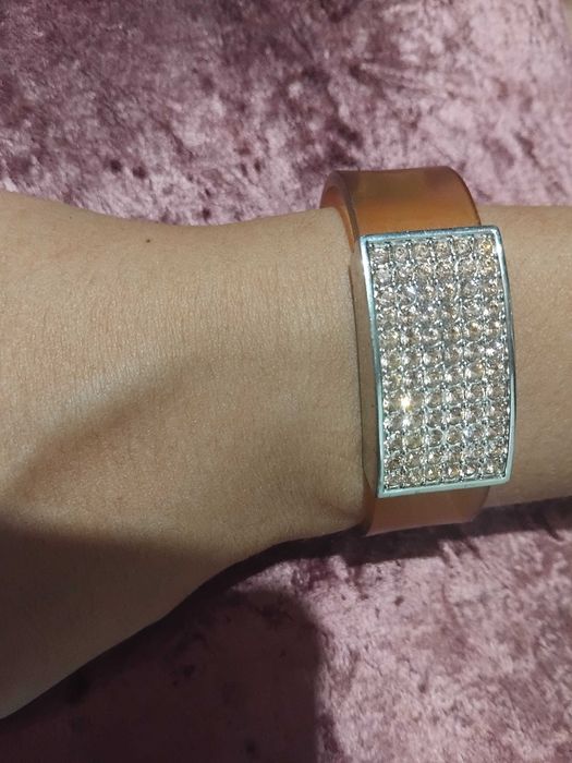 Гривни Swarovski