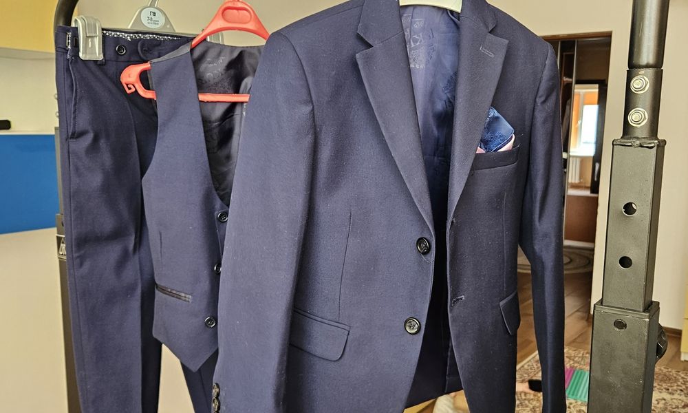 Костюм детский на 6 -7лет