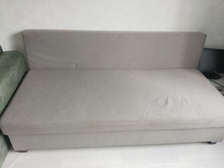 Срочно продается диван раскладной бу