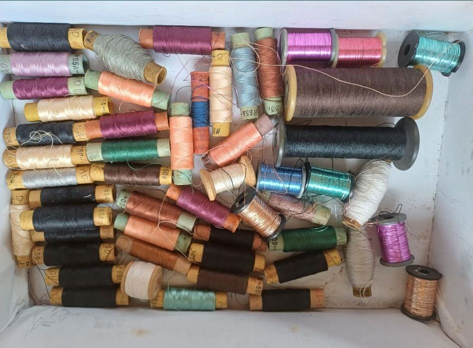 Продам шелковые нитки