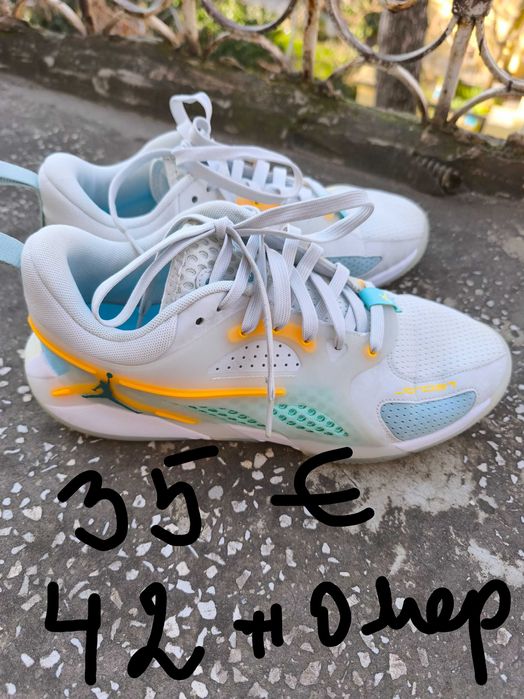 Маратонки Nike Jordan 42 номер