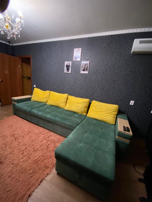 Продам диван срочно. Хороший торг