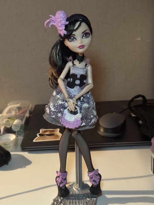 Дачес Свон ЕАХ кукла