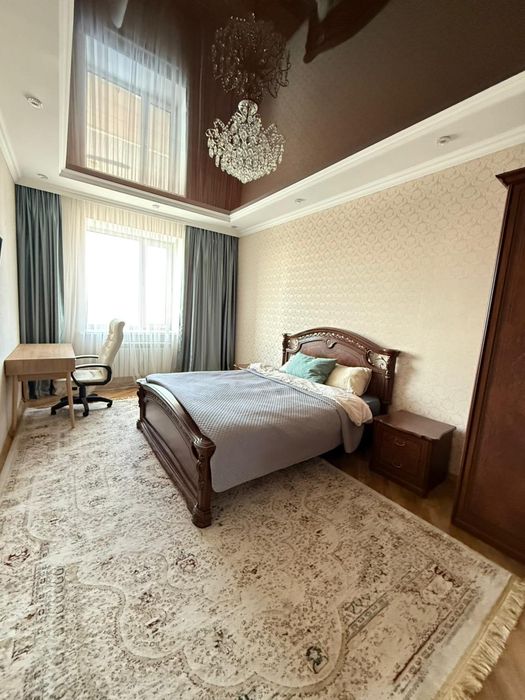 Ковёр б/у в хорошем состоянии