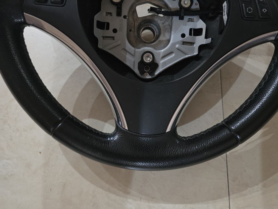 BMW E90/91 Преди фейслифт/Preface OEM задна броня, волан и други