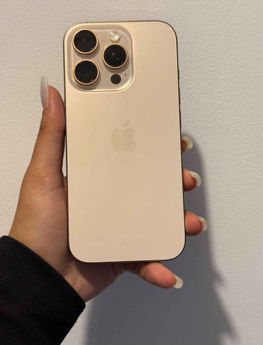 Iphone 16 pro.