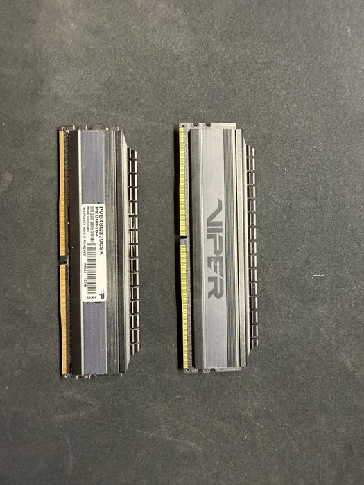 x2 RAM 4GB (8gb total) DDR4 Patriot Viper 4 Blackout