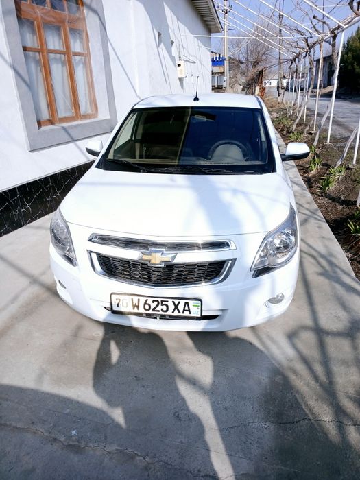 Cobalt oq rangda 20022 Manzil samarqand