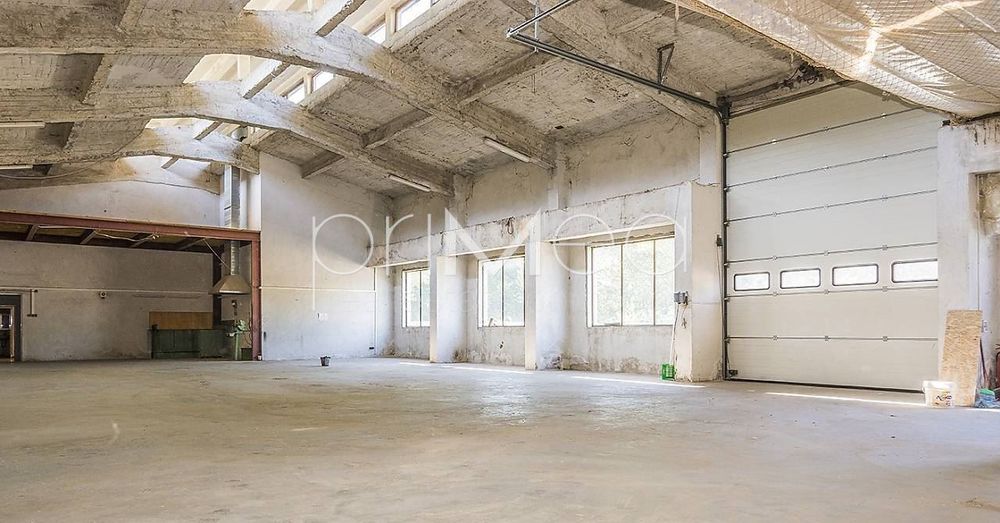 Продава се Склад в Бургас, Промишлена зона - Юг - 2223 кв.м за 203 €/кв.м - Снимка #1