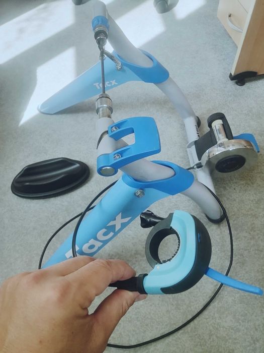 Tacx Satori Blue Велотренажор