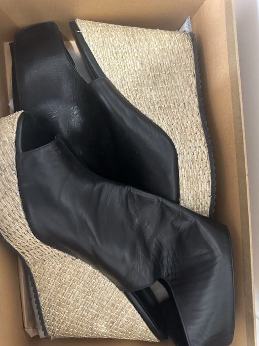 Продам обувь в отличном состояний