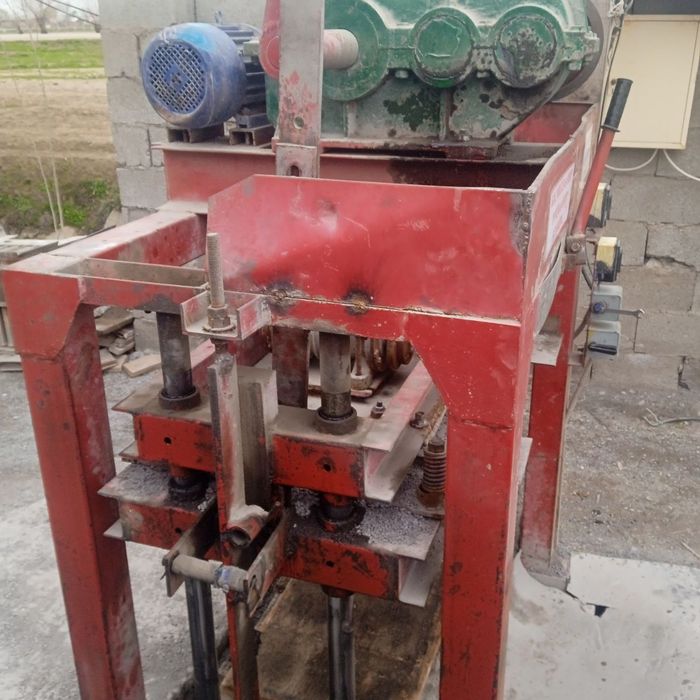 Shlaka blok aparati sotiladi qolip 20x40 razmerli