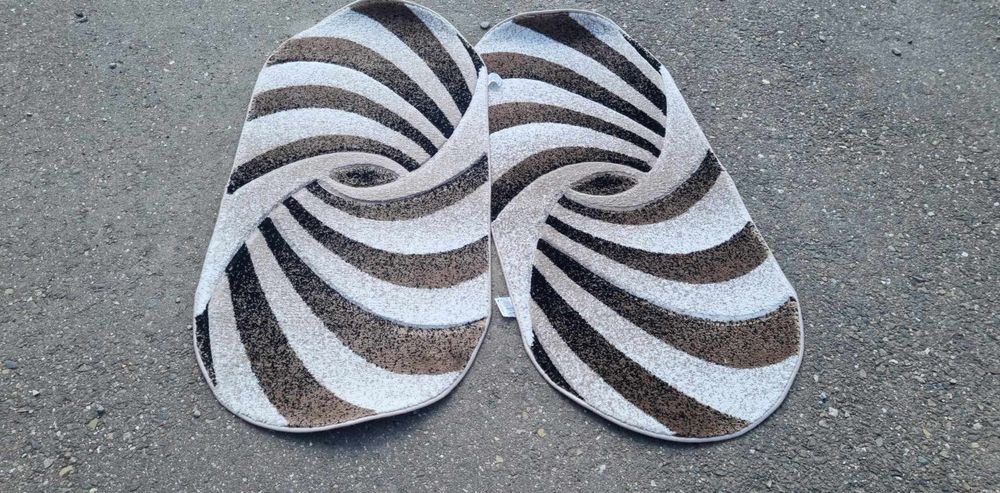 Diverse covoare pentru camere