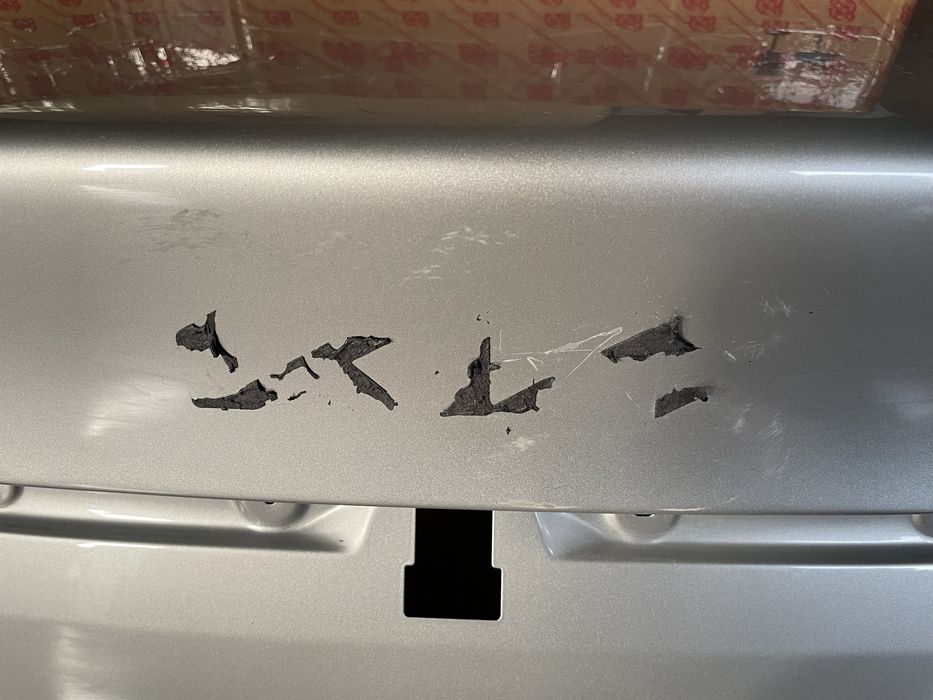 Продам крышку багажника