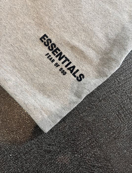 Essentials Shorts