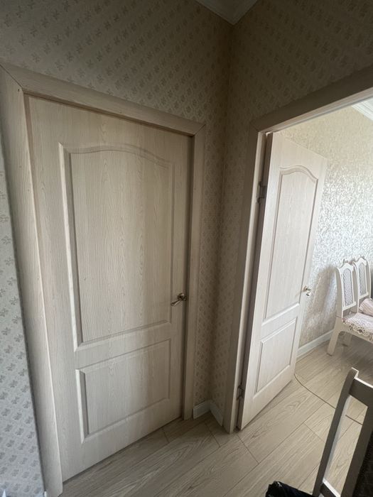 Продается двери межкомнатные б/у 6 шт