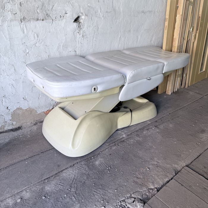 Продается оборудование для салона красоты.