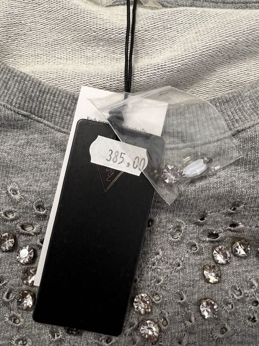 Bluza Guess, noua, gri cu broderii si pietre , XS