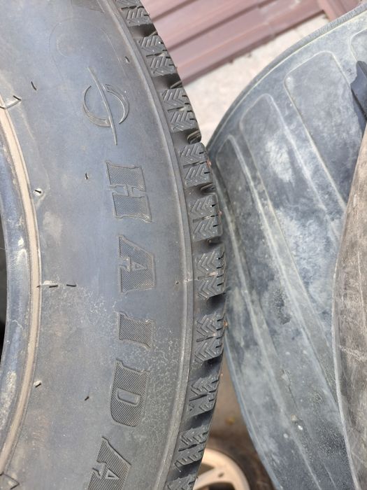 Продам зимние шины с шипами