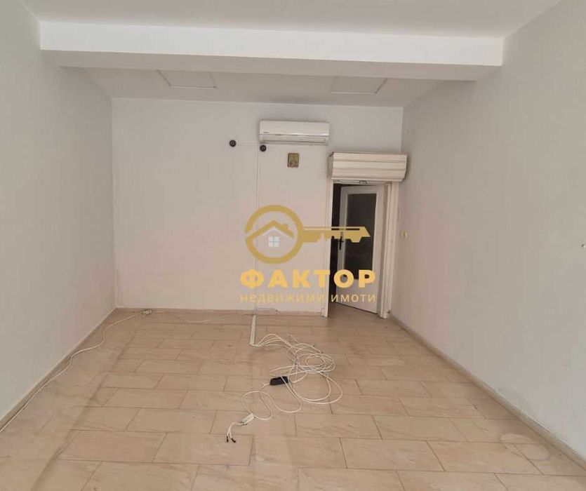 Продава се Магазин в Перущица - 47 кв.м за 1128 €/кв.м - Снимка #1