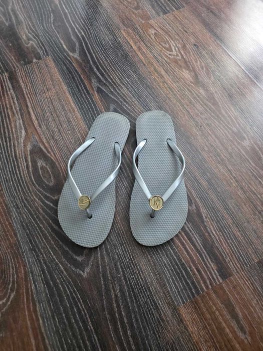 Slapi Armani marimea 40