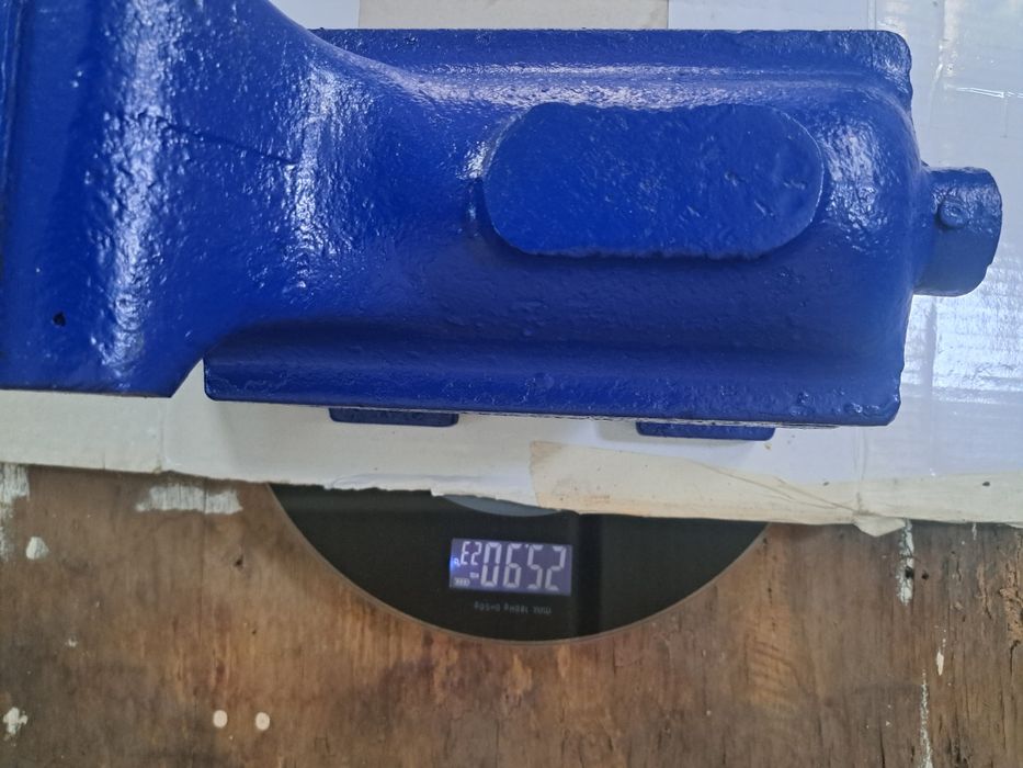 Продавам менгеме