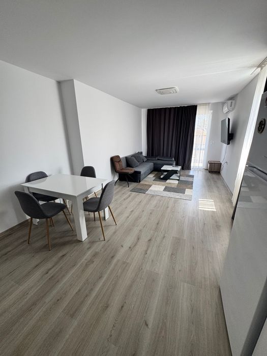 Дава се под наем Тристаен апартамент в Свиленград - 88 кв.м за 612 € - Снимка #1