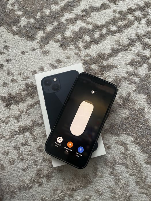 Продам айфон 13 без ремонт