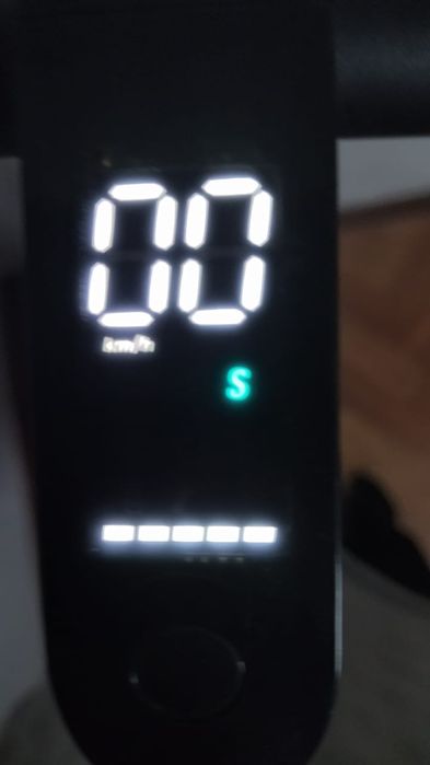 Самокат Ксиоми 365.