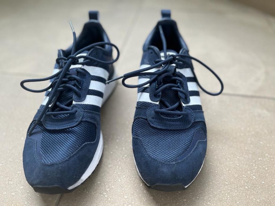 Pantofi adidas de sport