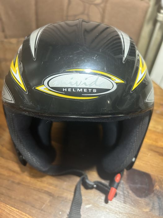 Детска каска размер 54