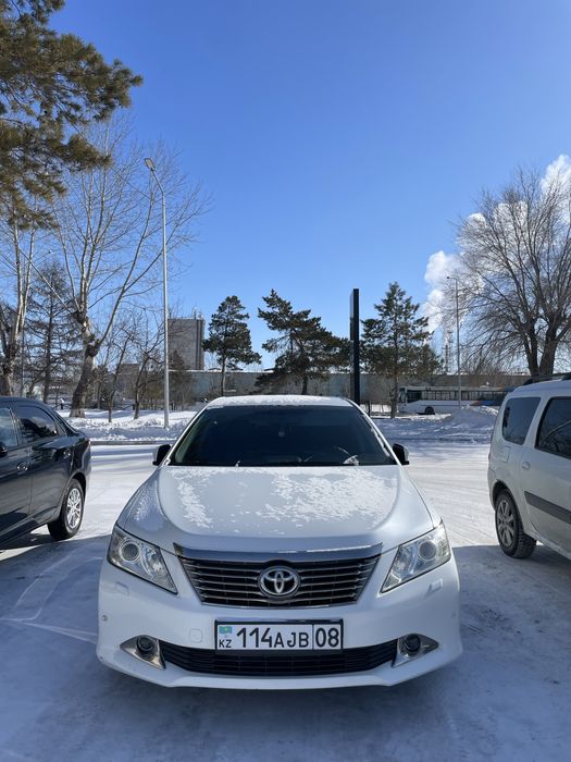 Тойота камри 50