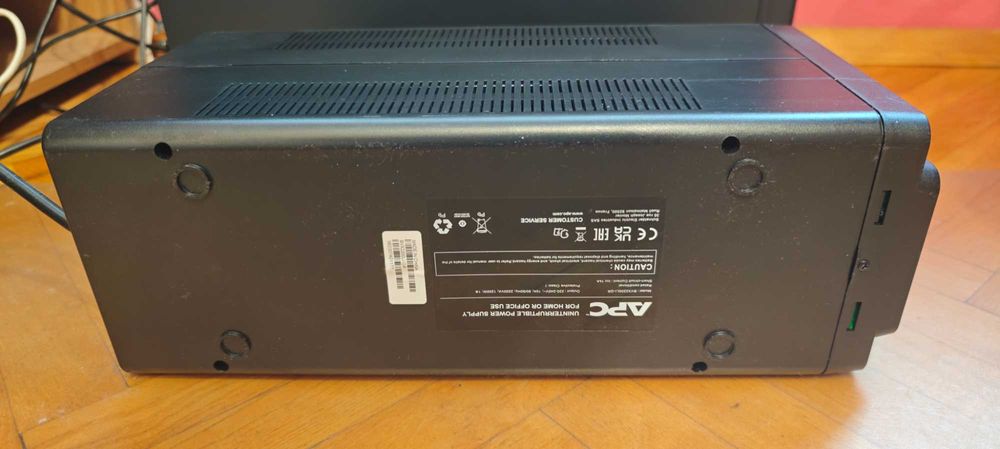 Непрекъсваем ТЗИ, APC Easy UPS 2200VA, 230V, AVR
