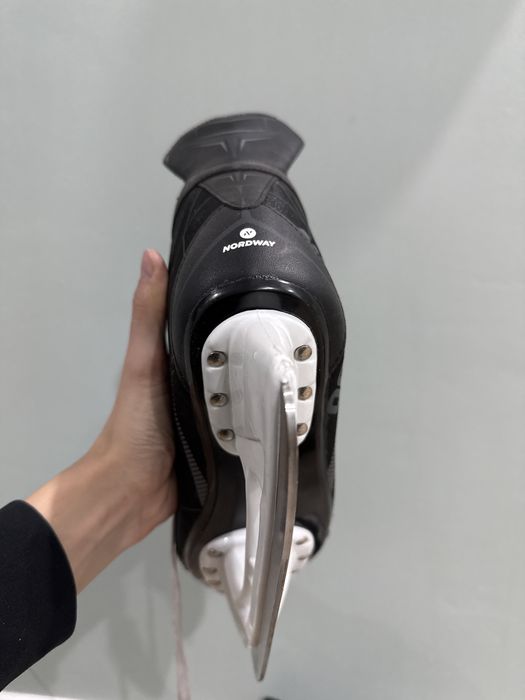 Коньки хоккейные 40