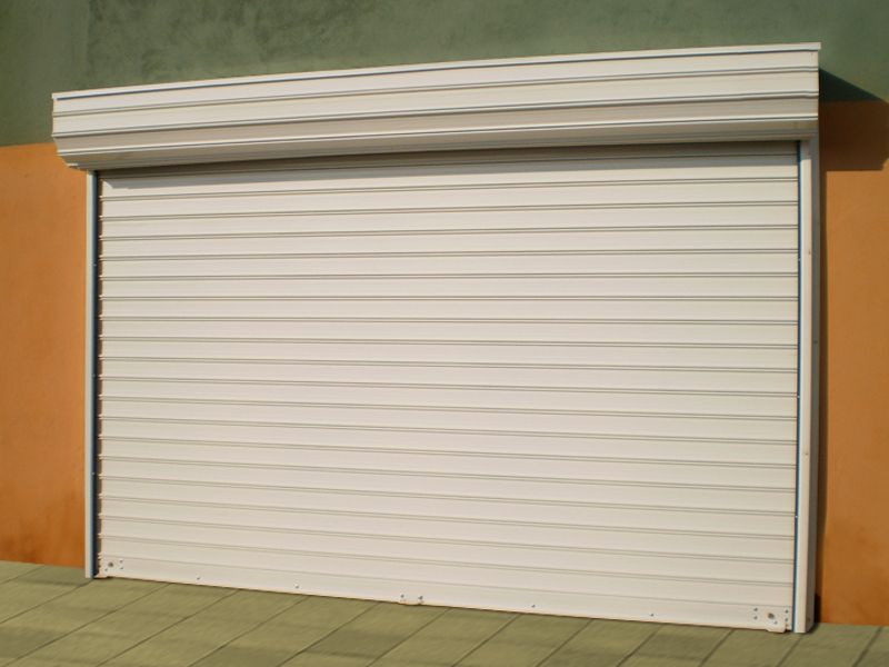 Качествени гаражни врати, охранителни ролетки/щори