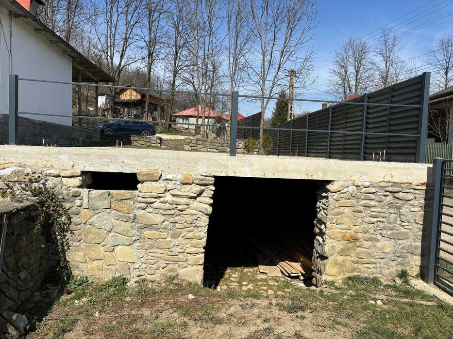 CASA DE VANZARE  ÎN ALUNIȘ, PRAHOVA – 1.559 MP TEREN, CENTRUL SATULUI