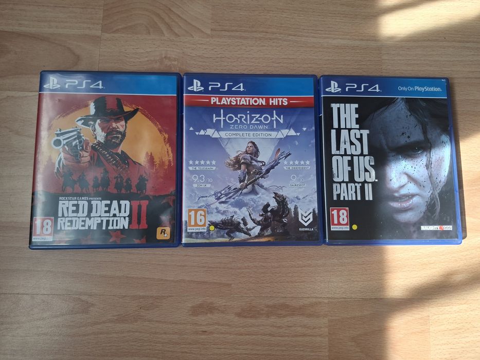Pachet jocuri ps4: Red Dead Redemption 2, Horizon Zero Dawn, The Last of Us Part 2