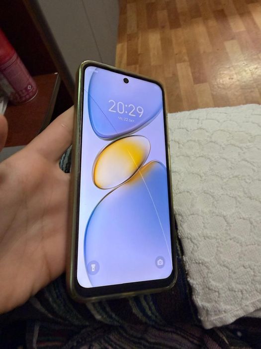 Продам телефон Tecno