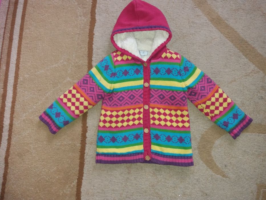 Кофта, куртки на девочку 3-4 г.
