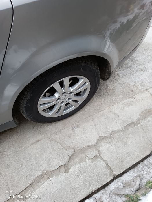 Genti allu  cu cauciuc de iarna continental