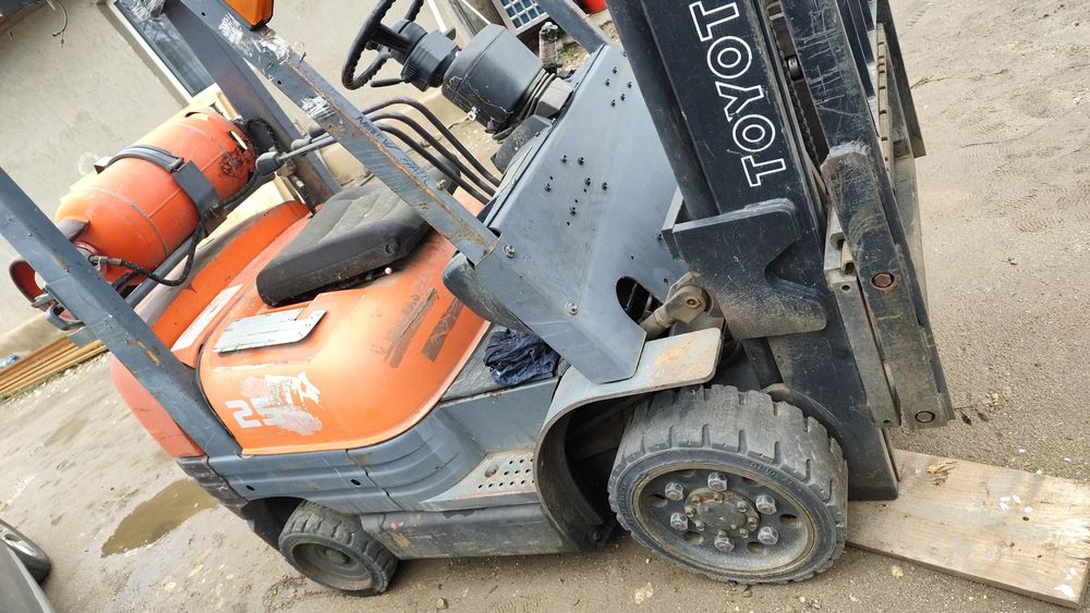 Vand motostivuitor Toyota 2.5 tone