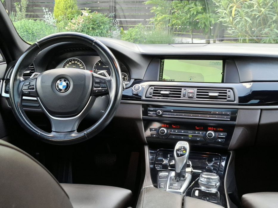 BMW Seria 5 / 520d / F10 / Individual