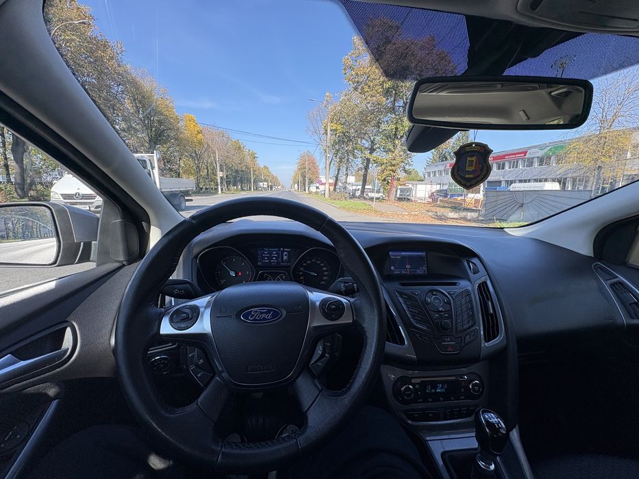 Vând Ford Focus MK3