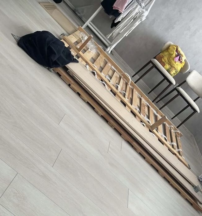 Продам кровать двухспалтная